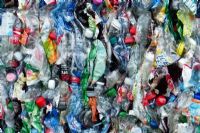 Sortir le pétrole du plastique